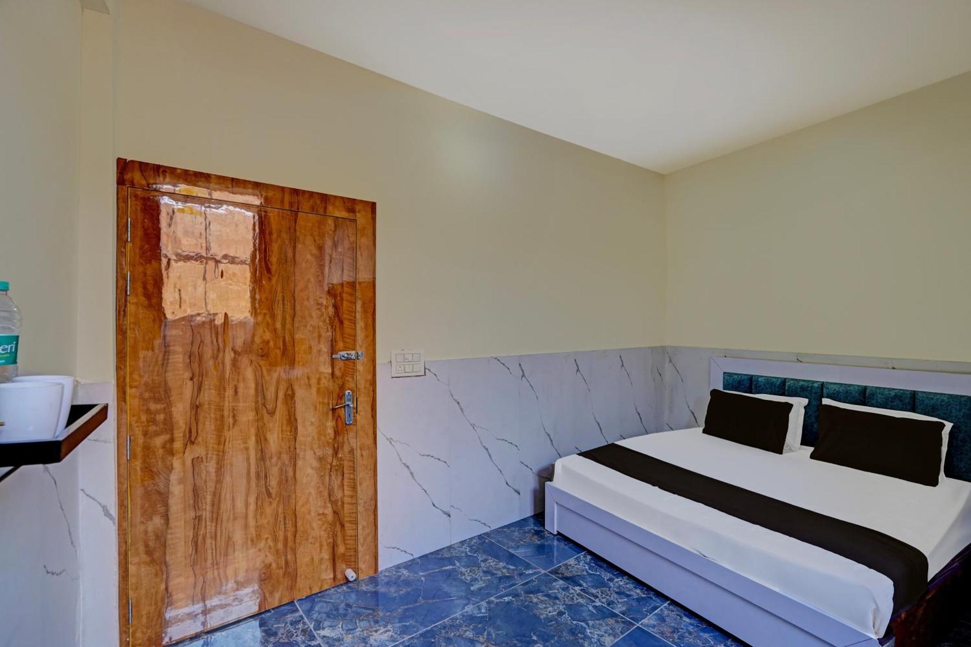Hotel O Abhinav Hotel Noida Exterior photo